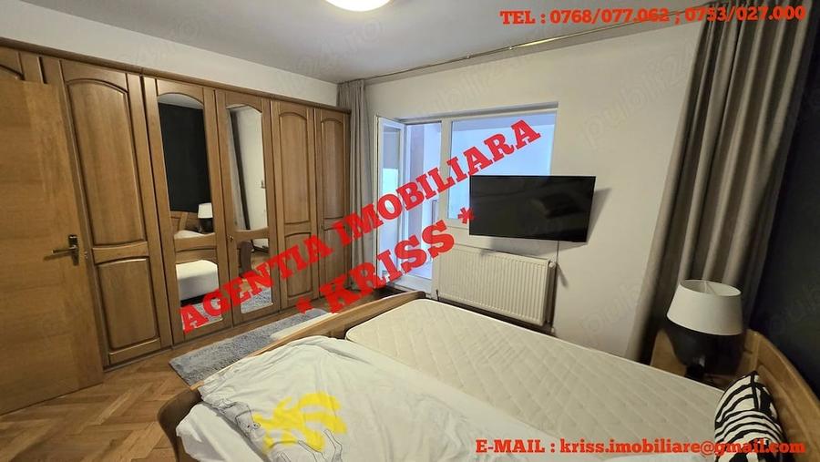Apartament cu 4 camere decomandat în Ultracentral