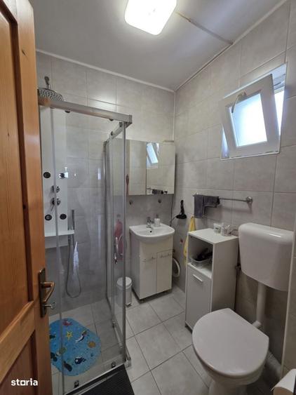 Casă cu 4 camere în Florești