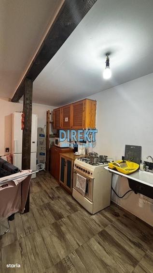 Casă cu 4 camere în Colibița