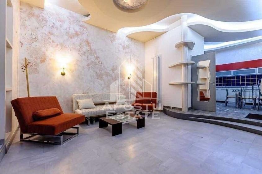 Apartament cu 2 camere semidecomandat, mobilat în Central