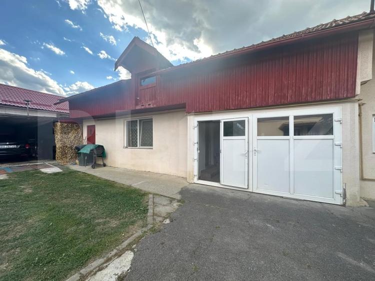 Casă individuală cu 5 camere cu Canalizare în Râșnov