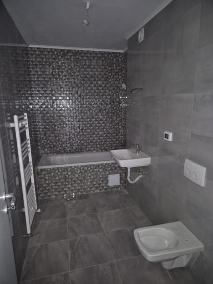 Apartament cu 2 camere decomandat în Tomis Plus