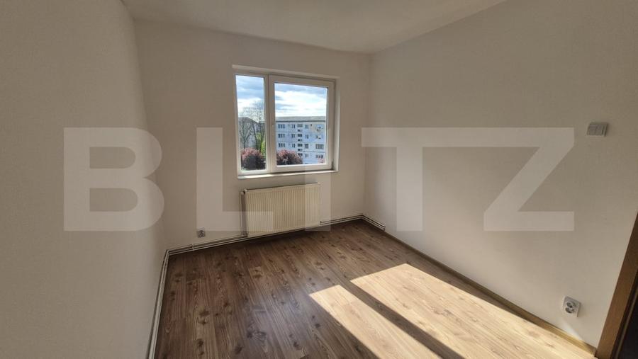 Apartament cu 2 camere decomandat în Micro 14 — fotografia 3