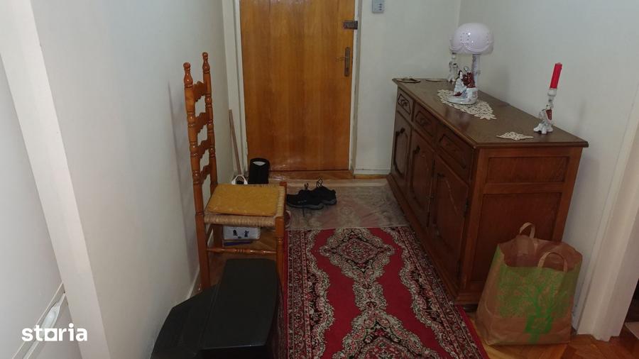 Apartament cu 2 camere în Titu Maiorescu