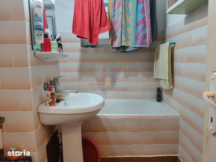 Apartament cu 4 camere în Buzaului