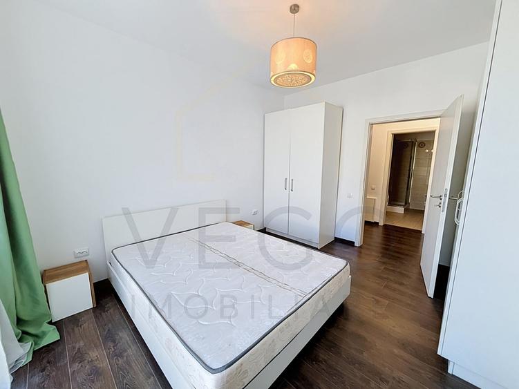 Apartament cu 2 camere semidecomandat, mobilat în Între Lacuri