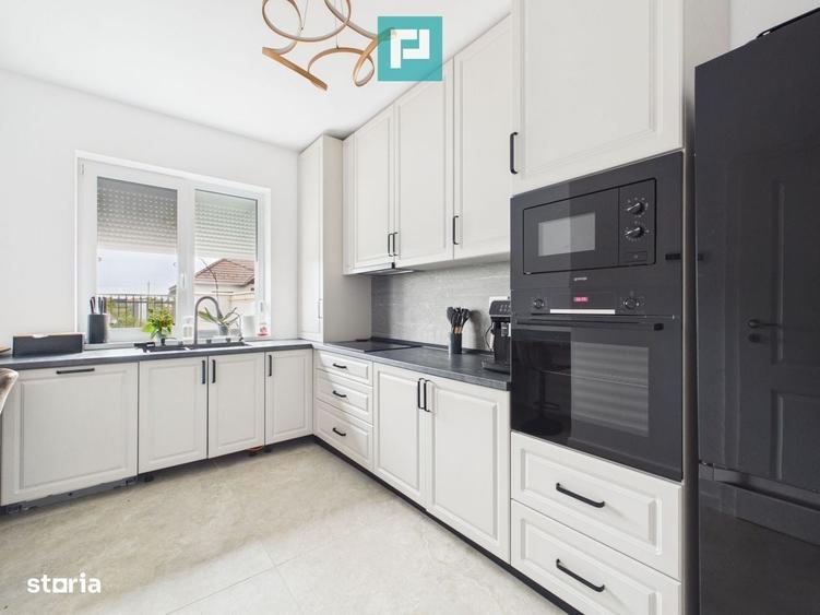 Casă cu 4 camere cu Teren 366 Mp în Sânandrei