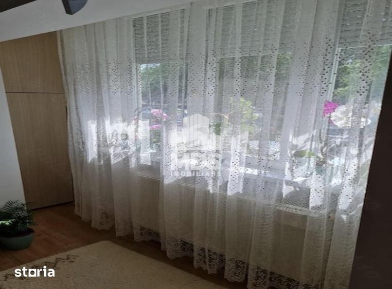 Garsonieră decomandată în Lipovei