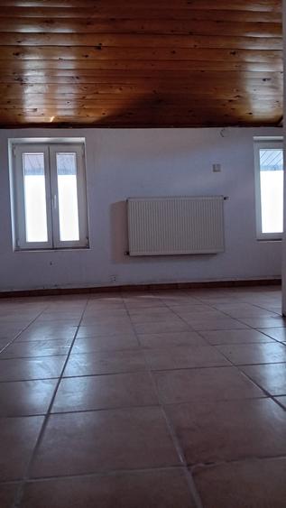 Casă cu 2 camere cu Canalizare în Iancului
