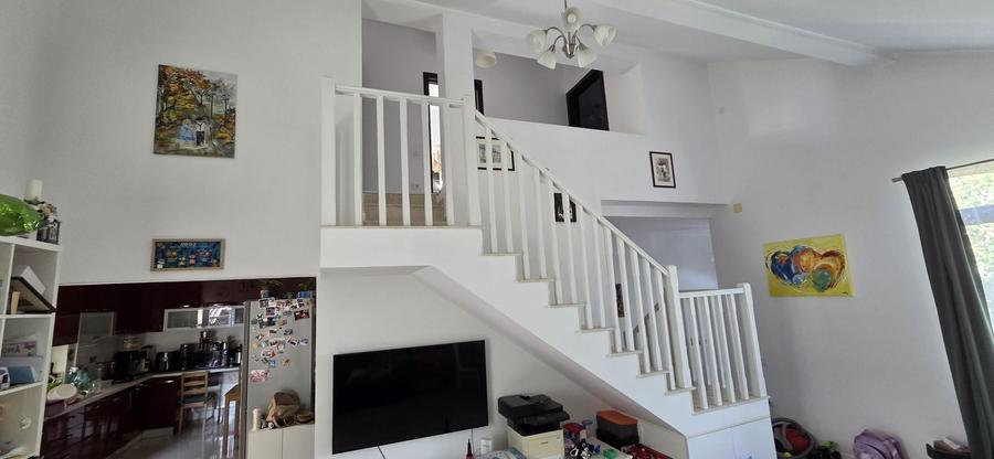 Casă cu 3 camere cu Teren 450 Mp în Berceni