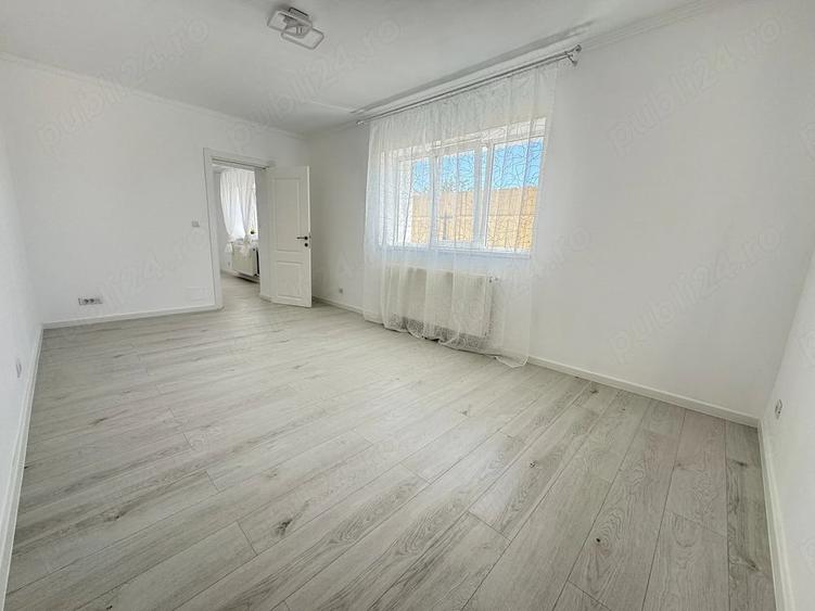 Casă cu Teren 370 Mp în Bucium