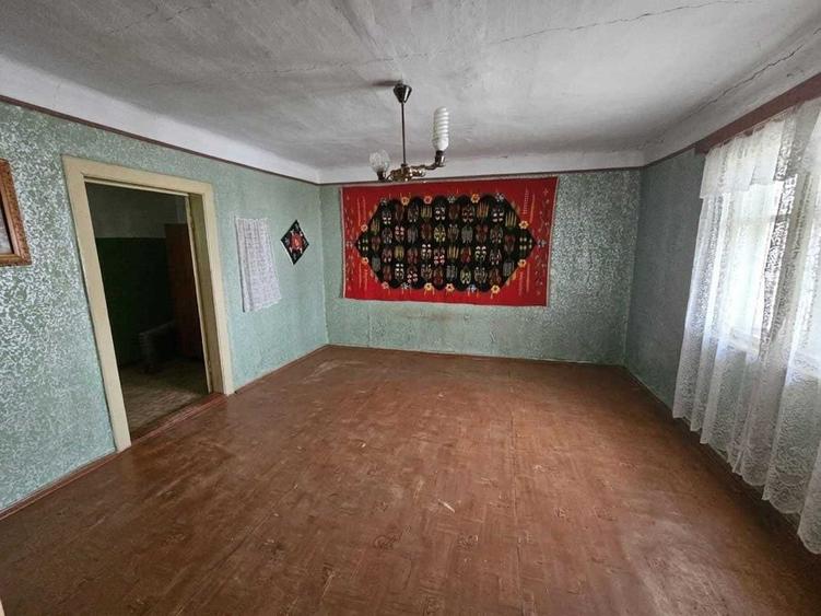 Casă cu 4 camere în Pietroșani
