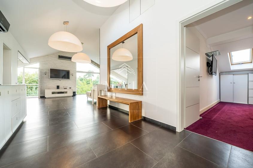 Apartament cu 3 camere decomandat în Sub Arini