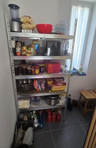 Casă cu 4 camere cu Teren 497 Mp în Central