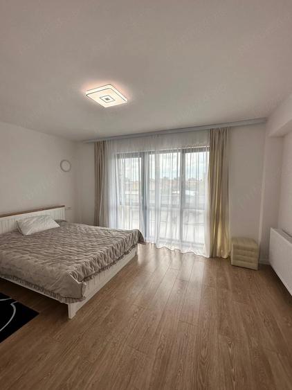 Apartament cu 3 camere decomandat în Iosia