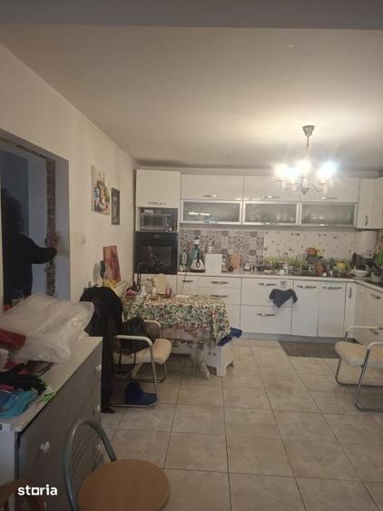 Casă cu 7 camere cu Teren 1000 Mp în Boldești