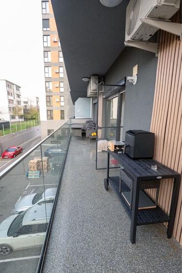 Apartament cu 3 camere decomandat în Faleză