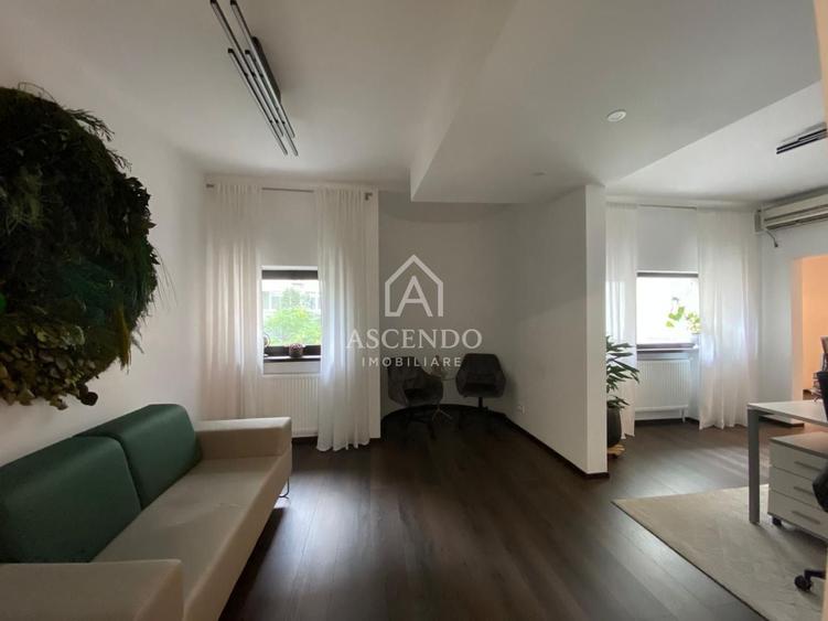 Apartament cu 6 camere decomandat, mobilat în Arcul de Triumf