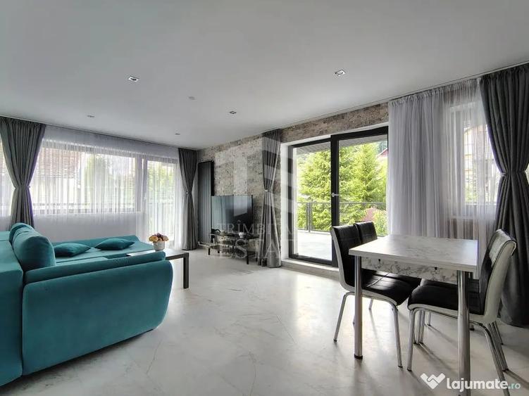 Apartament cu 2 camere semidecomandat în Piața