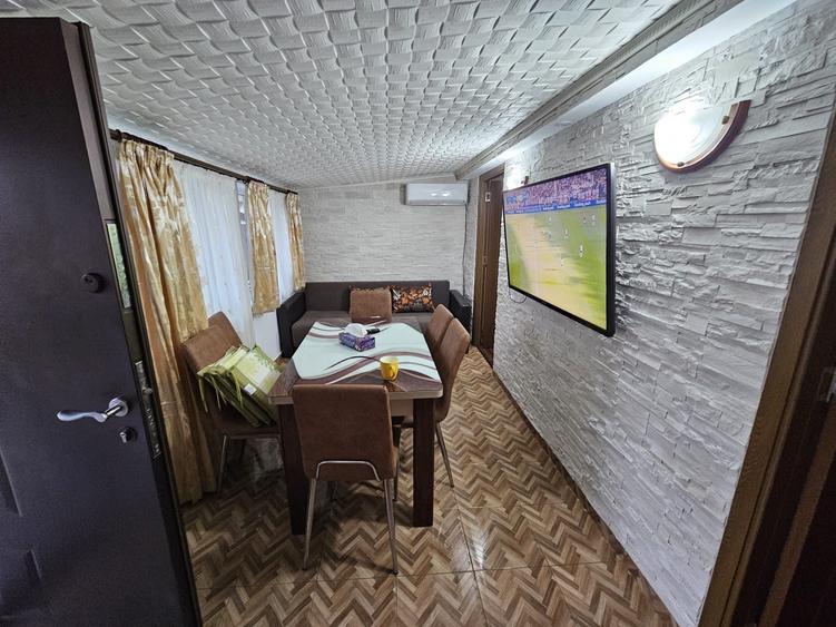 Apartament cu 3 camere decomandat în Mangalia