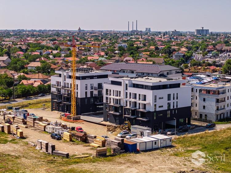 Apartament cu 3 camere decomandat în Mehala