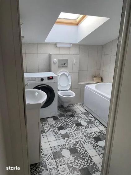 Apartament cu 3 camere decomandat în Libertății