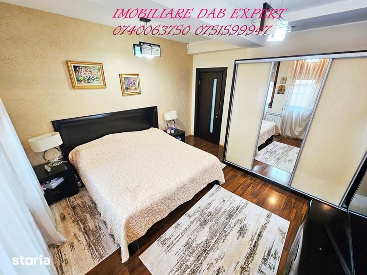 Casă cu 5 camere cu Teren 636 Mp în Central
