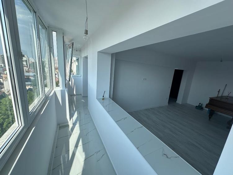 Apartament cu 3 camere decomandat în Banu Manta