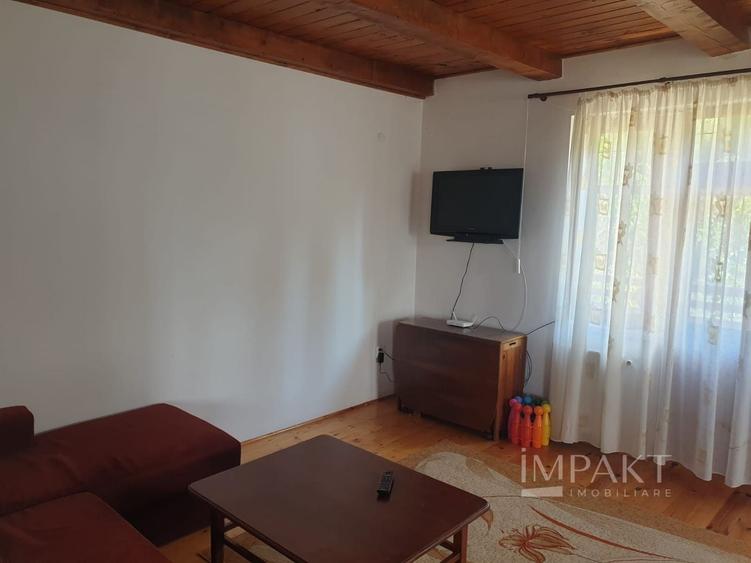 Casă individuală cu 4 camere cu Teren 1300 Mp în Dealu Negru