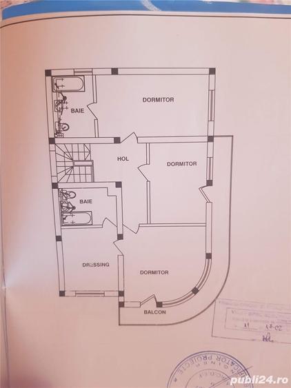 Casă cu 6 camere cu Teren 250 Mp în Bărcănești
