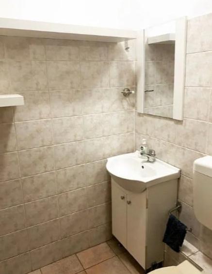 Apartament cu 3 camere semidecomandat, mobilat în Nerva Traian