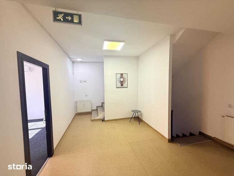 Spațiu comercial, de 25 mp, în Centrul Civic