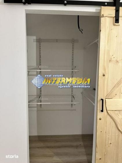 Apartament cu 3 camere în Lipoveni