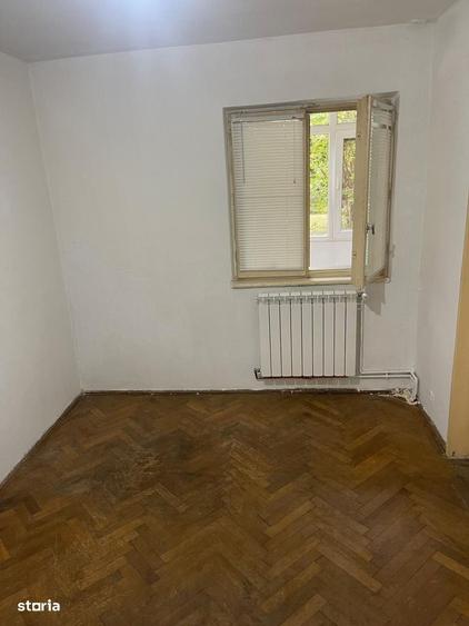 2 camere parter zona Traian cu balcon - 1