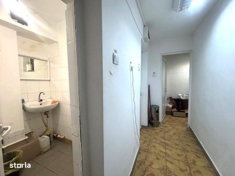 Spațiu comercial, de 43 mp, în Central