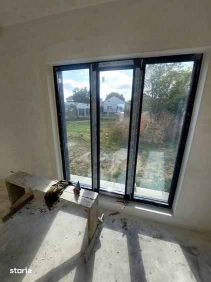 Casă cu 5 camere cu Teren 465 Mp în Cumpăna