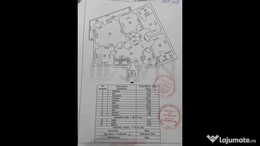 Apartament cu 4 camere semidecomandat în Universitate