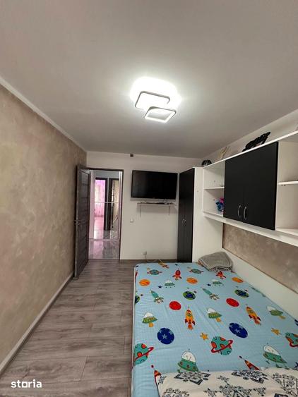 De vanzare apartament cu 3 camere si balcon, etajul 2, renovat, 70mp - 20