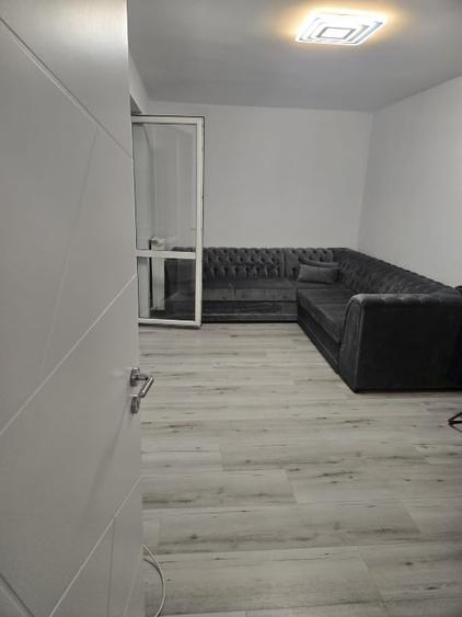 Apartament cu 2 camere decomandat, mobilat în Universitate