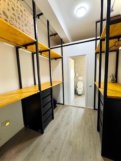 Apartament cu 2 camere semidecomandat, mobilat în P-ța Romană