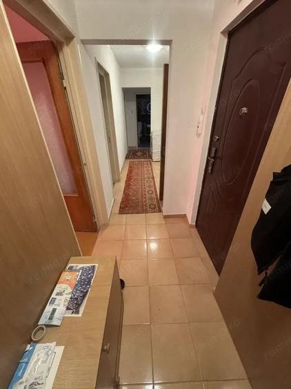 Apartament cu 3 camere decomandat în Micro 39