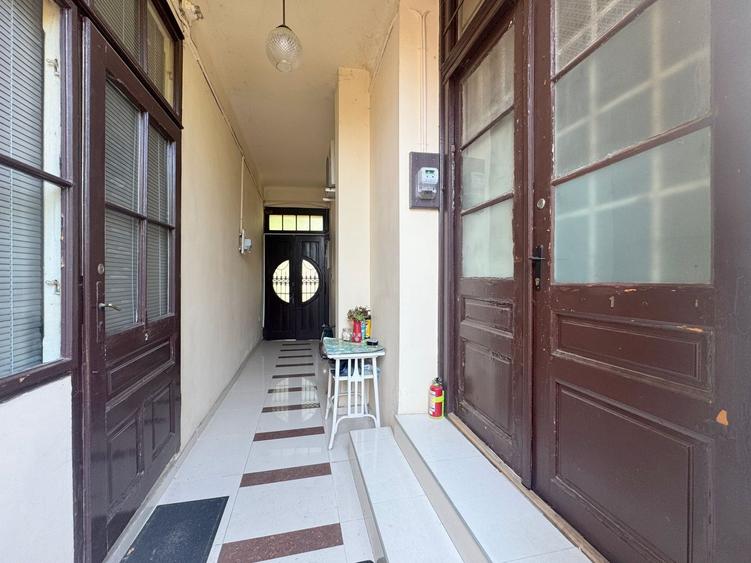 Casă individuală cu 6 camere cu Canalizare în Elisabetin