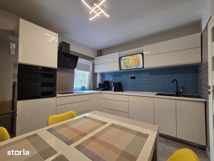 Apartament cu 4 camere în Rahova