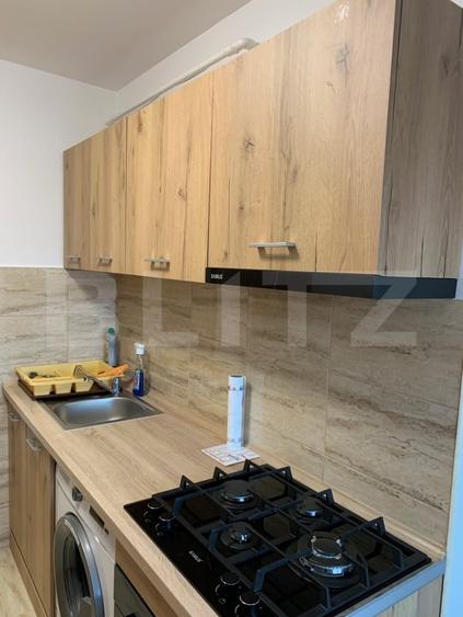 Apartament cu 2 camere semidecomandat, mobilat în Dâmbovița