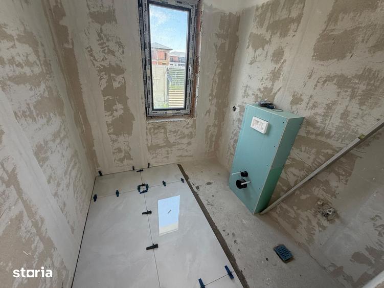 Casă cu 4 camere cu Teren 250 Mp în Cornetu