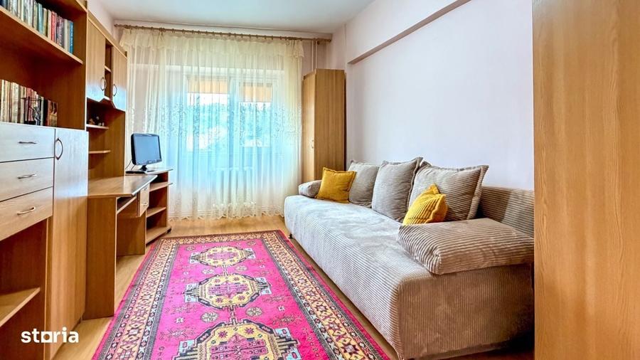 Apartament cu 3 camere decomandat în Arcu