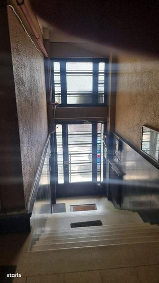 Apartament cu 4 camere în Central
