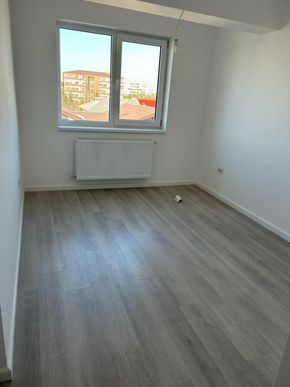 Apartament 3 camere metrou Berceni - 2