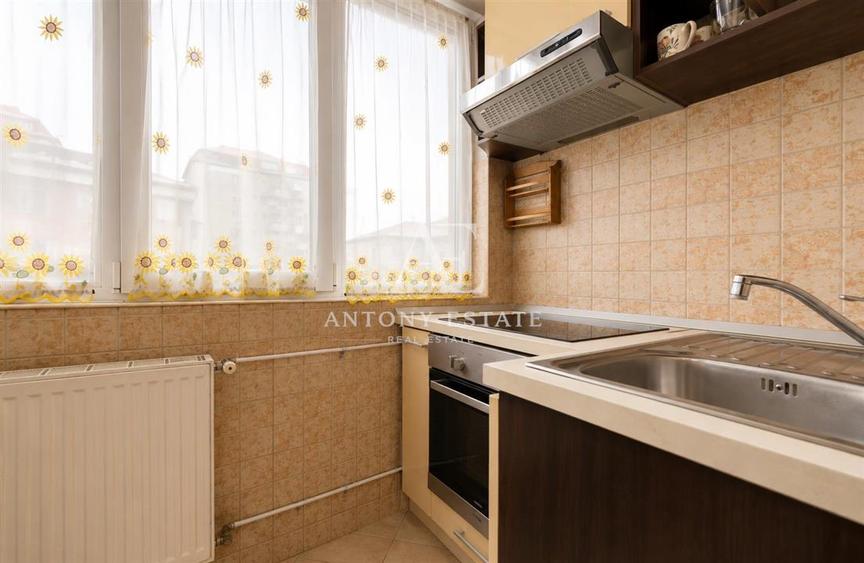 Apartament cu 3 camere decomandat, mobilat în Calea Aradului