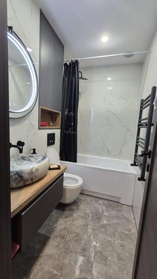 Apartament cu 2 camere decomandat, mobilat în Podu Roș
